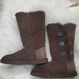 Cozy Brown Suede Winter Boots with Button Accents